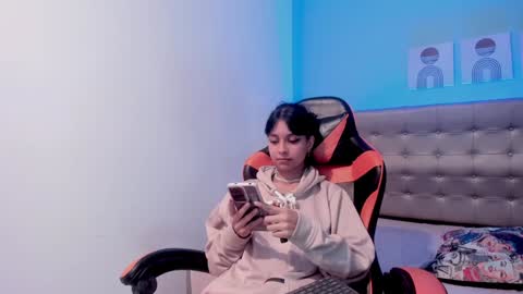 Nicol online show from December 7, 2:53 am