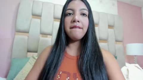 nicole_fisherr online show from December 21, 4:52 am