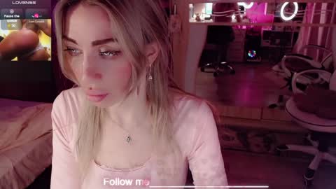 Nicole online show from March 29, 7:47 pm