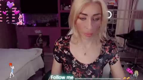 Nicole online show from July 19, 8:12 pm