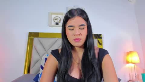 nicole_grace0 online show from September 12, 11:54 am