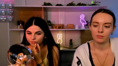 nicole_muah online show from December 5, 8:34 am