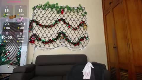 Nicole Santana online show from December 11, 1:05 am