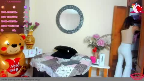 Nicole Santana online show from May 8, 10:37 pm
