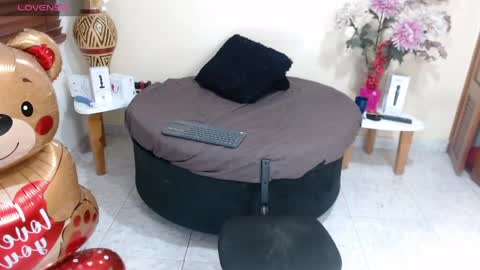 Snapshot of nicole_santana_ chatting on June 5, 10:48 pm Nicole Santana online show from June 5, 10:48 pm