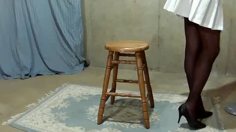 Snapshot of nicole_t chatting on September 24, 6:00 pm Nicole T online show from September 24, 6:00 pm