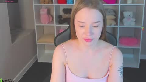 Snapshot of nicole_vasquezz chatting on June 22, 1:07 am Nicole My schedule for the week 2 GMT 9am-15pm Mo Tu Th Fr online show from June 22, 1:07 am