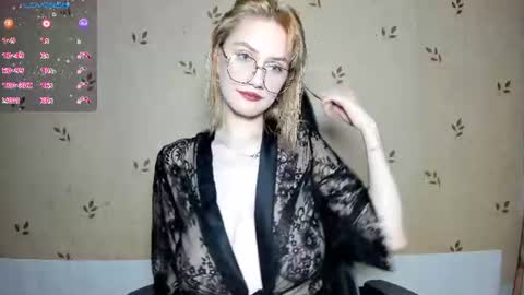 NicoleDavis online show from June 30, 7:26 pm