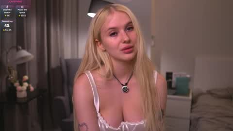 Kimmy online show from November 14, 1:26 am