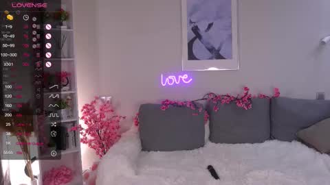 Kimmy online show from December 19, 3:41 pm