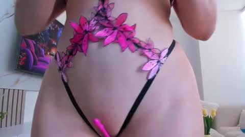 Nicolle online show from February 28, 3:57 pm