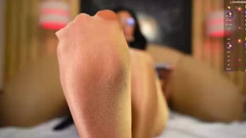 Nicol Flores  GMT-5 1530-2200  online show from February 11, 4:12 pm