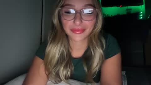 nicolelovesyou444 online show from August 7, 2:52 pm