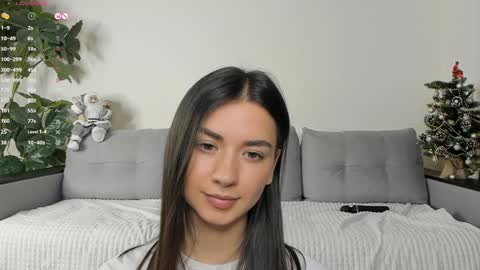 Dua Lipa online show from January 3, 7:07 pm