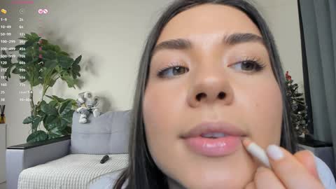 Dua Lipa online show from January 6, 1:08 pm