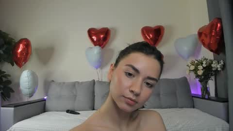 Dua Lipa online show from February 13, 7:21 pm