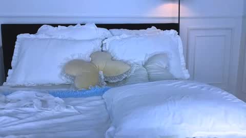 Nicole online show from March 22, 1:31 am