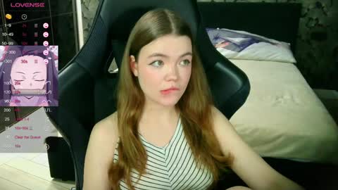 NicoleMeew online show from June 7, 7:50 pm