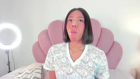 Snapshot of nicoleparadise_ chatting on November 5, 12:27 pm NICOLE online show from November 5, 12:27 pm