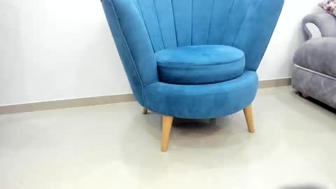 Nicolett online show from January 14, 7:00 pm