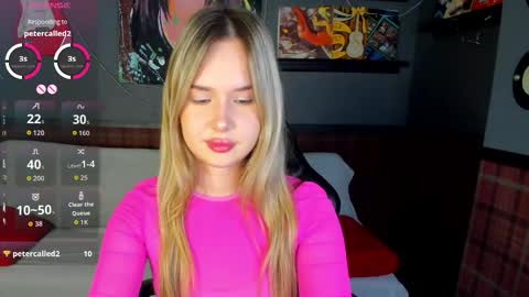 nicolettacooper online show from December 23, 1:36 am