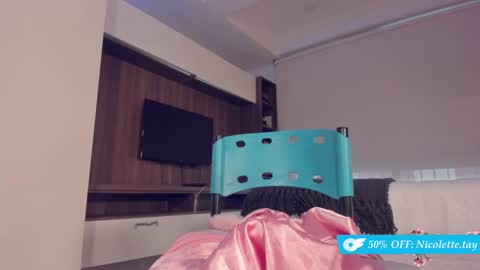 Nicol  online show from January 8, 4:09 pm