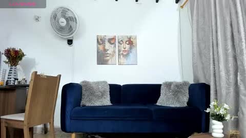 Nicolle Lima online show from October 21, 10:32 pm