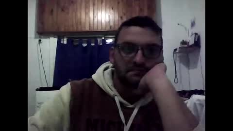 Snapshot of nicolovii chatting on May 24, 2:05 am nicolovii online show from May 24, 2:05 am