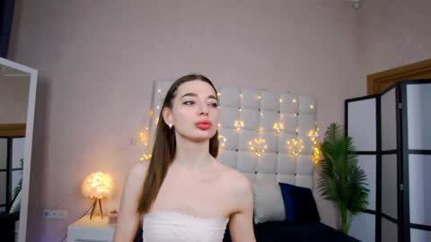 NicolRos online show from January 6, 8:14 am