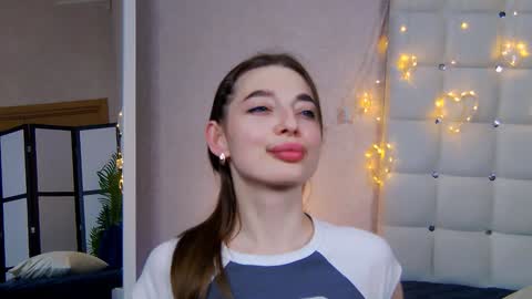 NicolRos online show from January 10, 6:49 pm