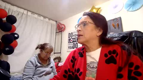 nicoltatiana_ online show from June 4, 11:33 pm