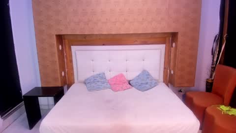 Snapshot of nicolysofi chatting on December 26, 10:59 am nicolysofi online show from December 26, 10:59 am