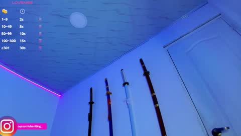 Snapshot of nicorobinn chatting on November 12, 12:44 am Lizzie online show from November 12, 12:44 am