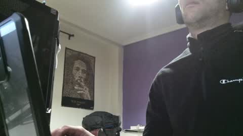 Julian online show from February 9, 11:14 am