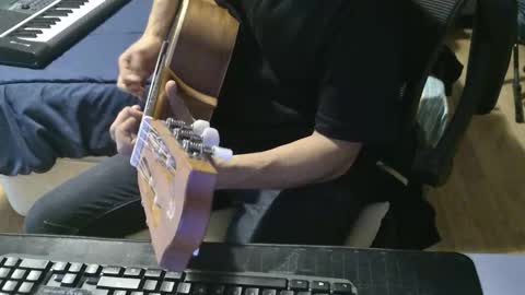 Julian online show from October 9, 3:32 pm