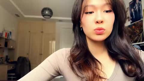 Snapshot of nievesshippey chatting on February 21, 10:05 am Hanna online show from February 21, 10:05 am