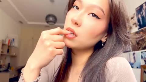 Snapshot of nievesshippey chatting on March 3, 7:03 am Hanna online show from March 3, 7:03 am