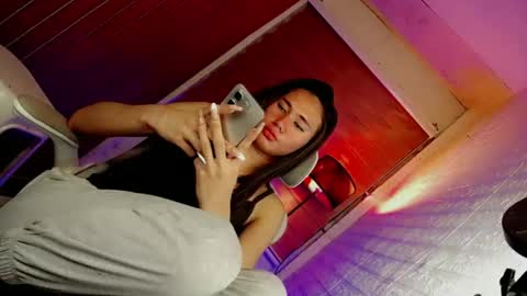 night_crystal1111 online show from April 14, 6:36 pm