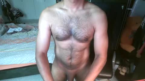 Snapshot of night_rider09711 chatting on November 10, 5:28 am night_rider09711 online show from November 10, 5:28 am