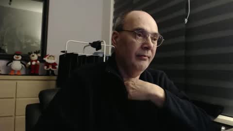 nightkeeper63 online show from December 19, 11:56 pm