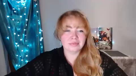 Snapshot of nightlaura chatting on January 1, 5:55 pm nightlaura online show from January 1, 5:55 pm