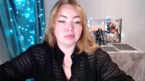 Snapshot of nightlaura chatting on January 2, 8:02 pm nightlaura online show from January 2, 8:02 pm