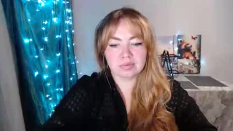 Snapshot of nightlaura chatting on January 6, 6:31 pm nightlaura online show from January 6, 6:31 pm