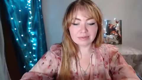 Snapshot of nightlaura chatting on January 11, 2:20 am nightlaura online show from January 11, 2:20 am