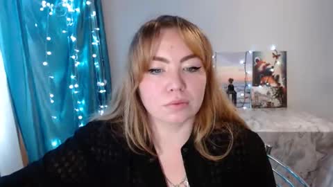 Snapshot of nightlaura chatting on January 14, 6:24 am nightlaura online show from January 14, 6:24 am