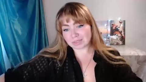 Snapshot of nightlaura chatting on January 16, 5:42 am nightlaura online show from January 16, 5:42 am