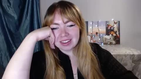 Snapshot of nightlaura chatting on January 24, 3:54 am nightlaura online show from January 24, 3:54 am