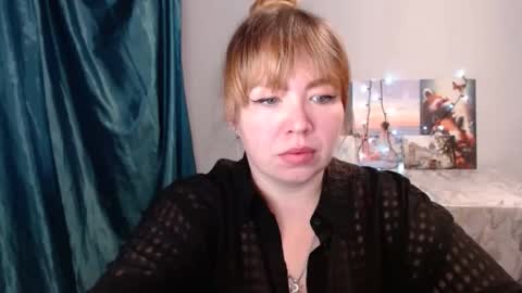 Snapshot of nightlaura chatting on January 29, 4:15 am nightlaura online show from January 29, 4:15 am