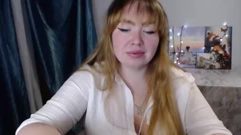Snapshot of nightlaura chatting on February 2, 8:30 pm nightlaura online show from February 2, 8:30 pm