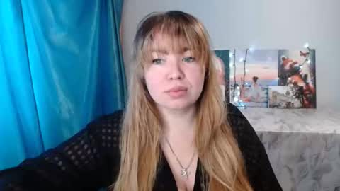 Snapshot of nightlaura chatting on February 6, 5:14 am nightlaura online show from February 6, 5:14 am
